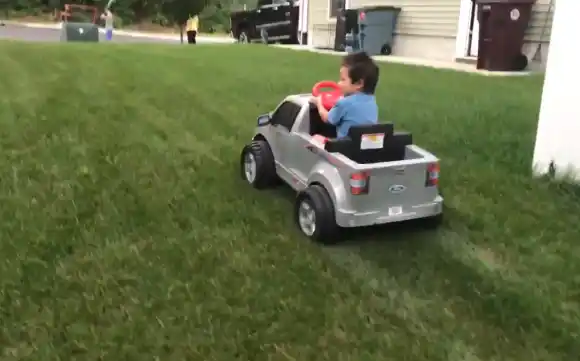 Do Kids With Long Legs Need Different Power Wheels